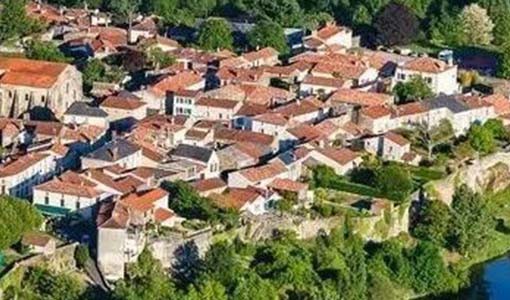 海北回乡建别墅为什么一定要选专业乡墅公司